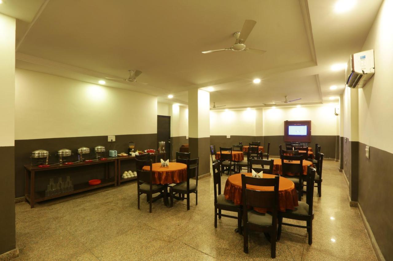 Hotel Edission View Neu-Delhi Exterior foto