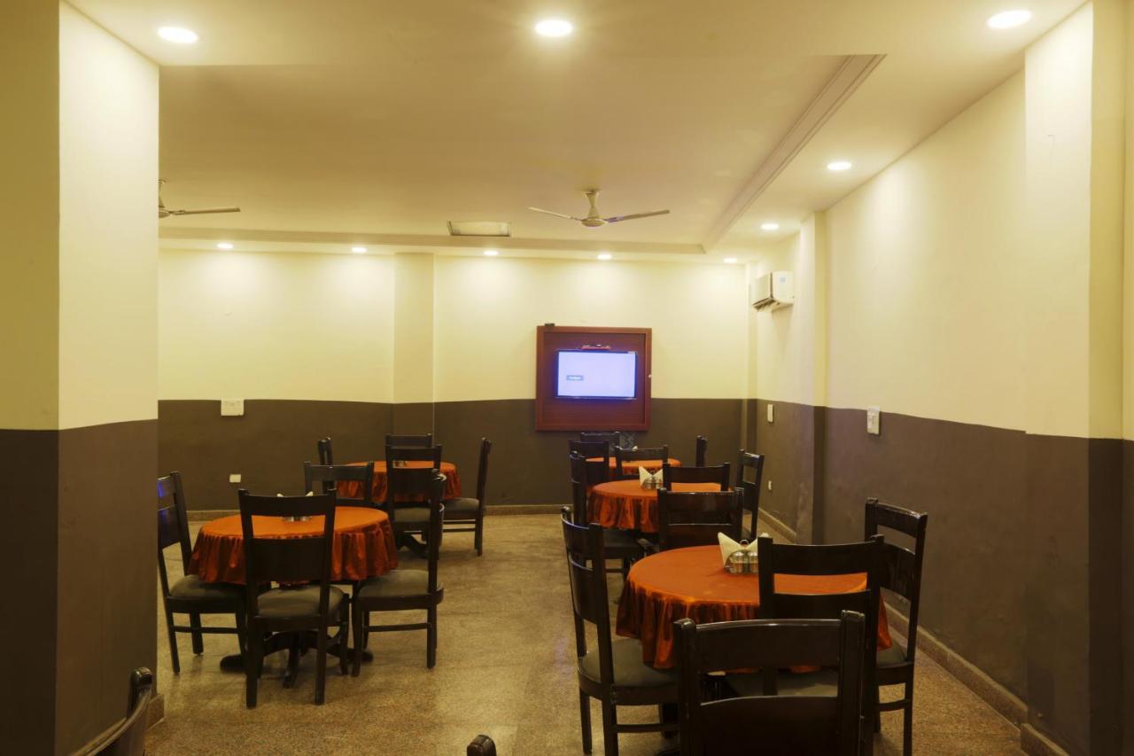 Hotel Edission View Neu-Delhi Exterior foto