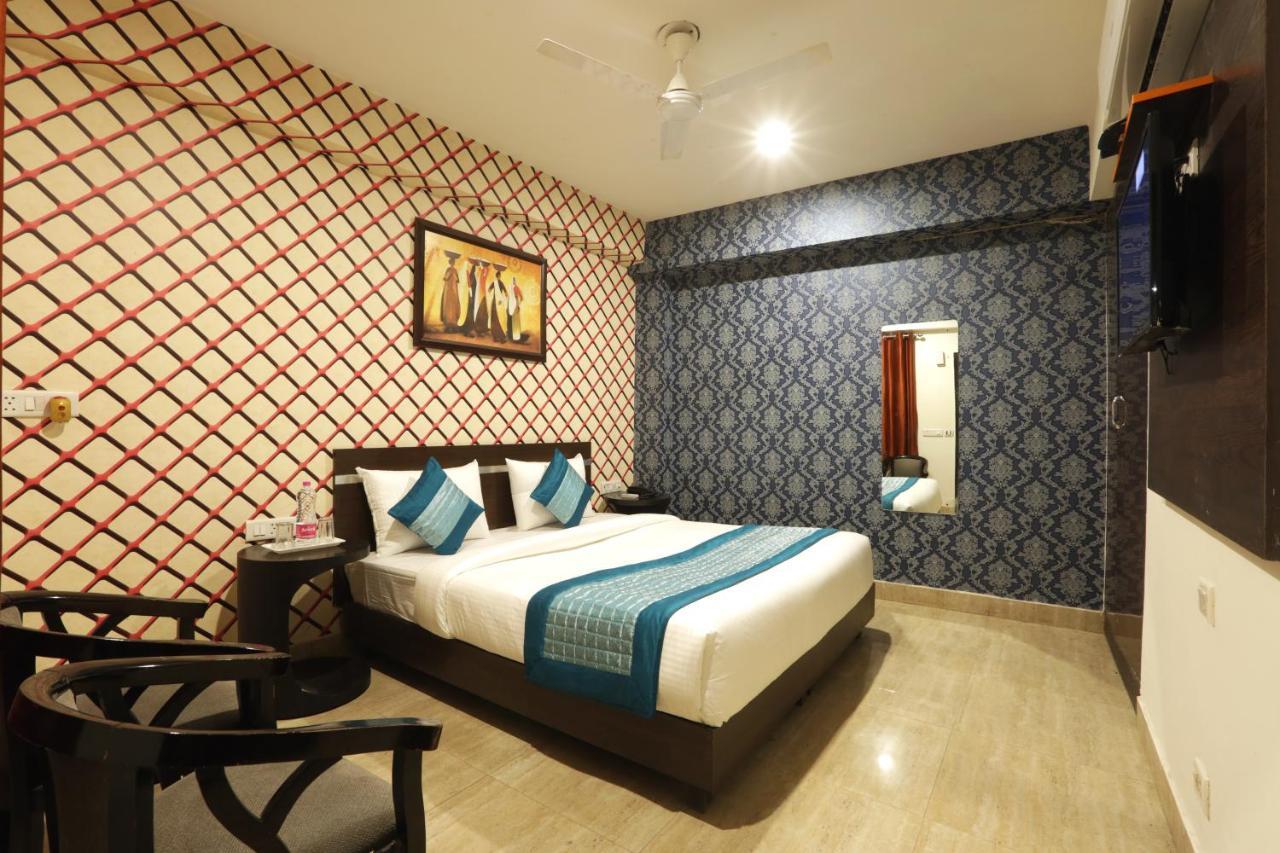 Hotel Edission View Neu-Delhi Exterior foto